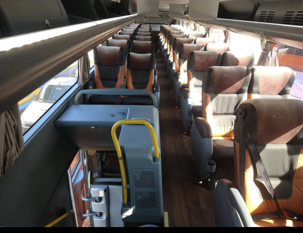 Interior de onibus FlechaTur