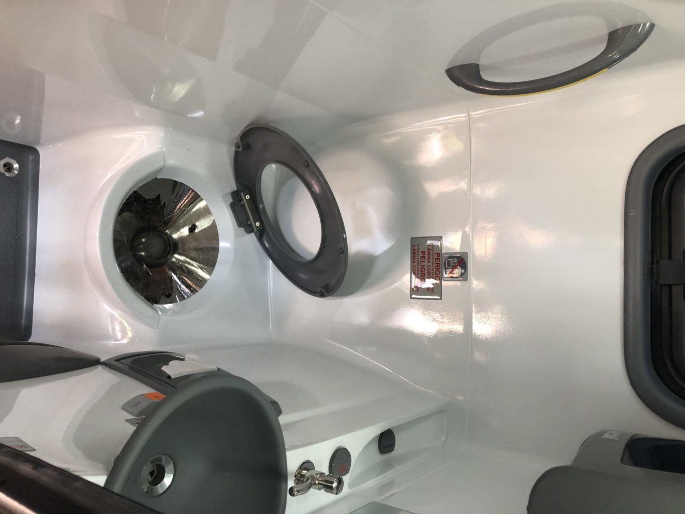 Banheiro de onibus FlechaTur